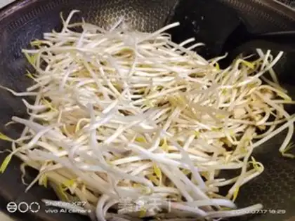Make Bean sprouts step 4