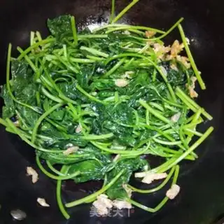 Make ♪ ♪ Haimi makes red potato leaves ♪ step 8