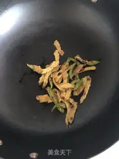 Make Pyramids of bitter melon step 0
