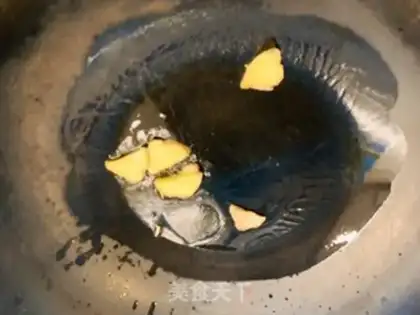 Make Sour oil and guacamole step 1