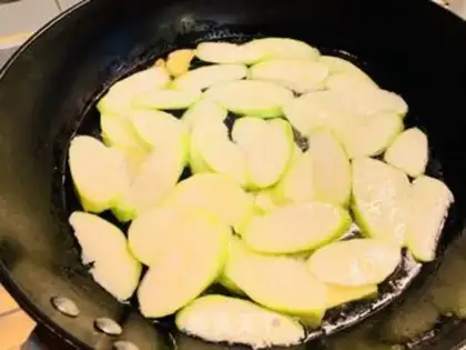 Make Sour oil and guacamole step 3
