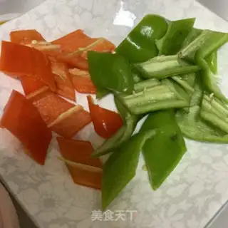Make A duck-cracker fan step 4