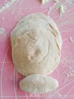 Make Rose buns step 5