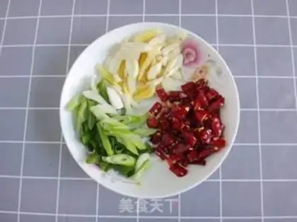 Make Spicy chicken step 1