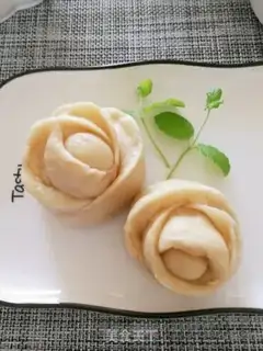 Make Rose buns step 13