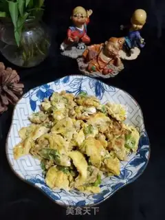 Make Pyramids and fried eggs step 6