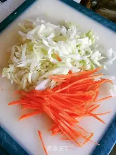 Make Hot noodles for chicken soup step 1