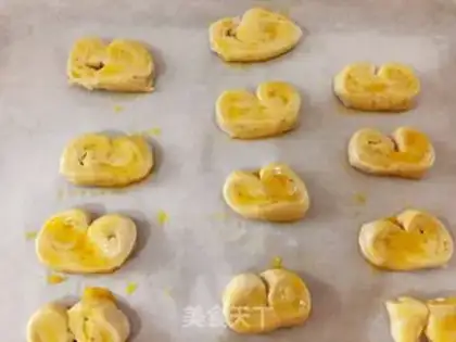 Make A simple butterfly step 3