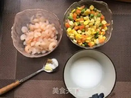 Make Corn pea shrimp step 0