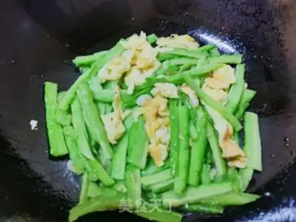 Make Scrambled eggs step 8