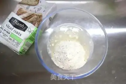 Make oatmeal bread step 1