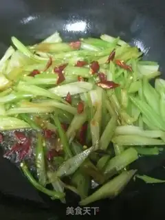 Make Celery fried beans step 5