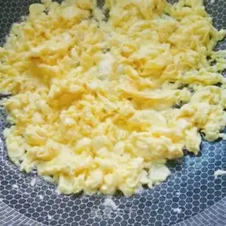 Make Cream egg pie step 12
