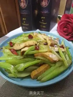 Make Celery fried beans step 10