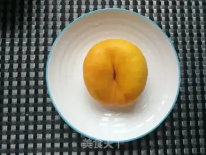 Make Peach-fruit yogurt bowl step 1