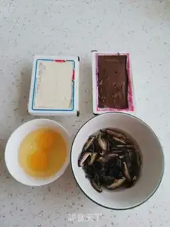 Make Spicy soup step 1