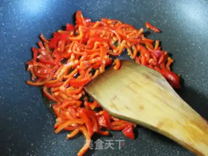 Make Paprika fried duck eggs step 3