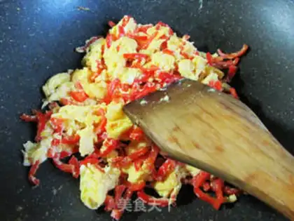 Make Paprika fried duck eggs step 4