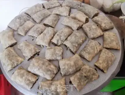Make Mater rolls step 6