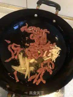 Make Cream pepper and ginger beef step 2