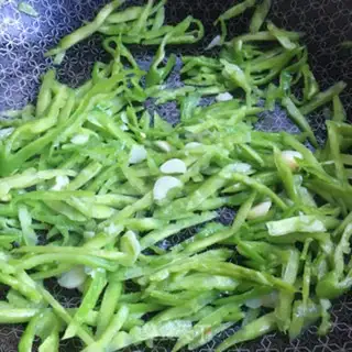 Make Garlic pickles step 7
