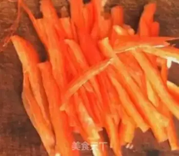 Make Garlic bitter melon step 1