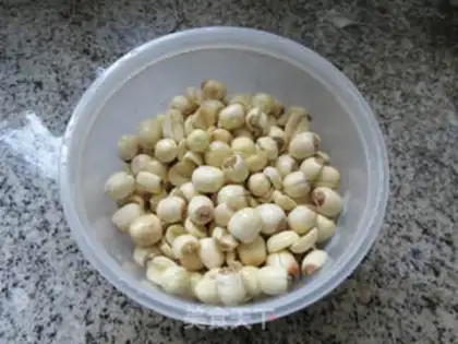 Make Five cucumber sprouts step 3