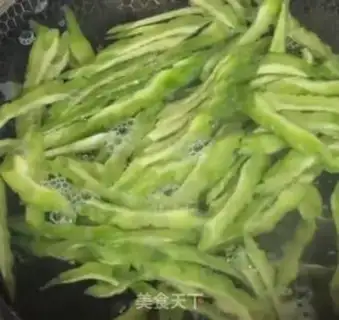 Make Garlic bitter melon step 5
