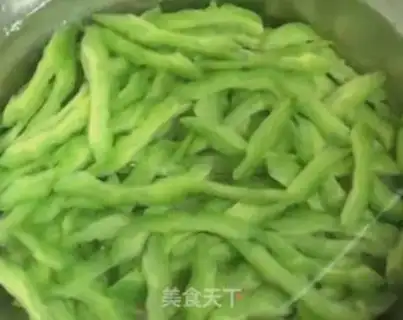 Make Garlic bitter melon step 6