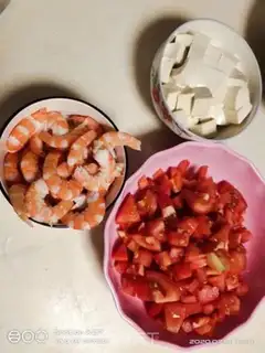 Make Tofu shrimp soup step 1