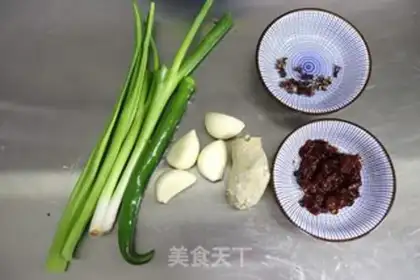 Make Dry-burned mackerel step 1