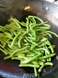 Make Spaghetti beans step 5