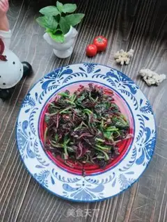 Make Garlic and red cuisine step 7