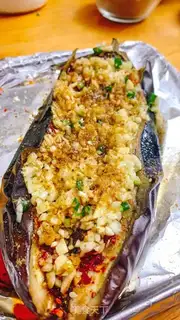 Make Garlic is a secret roast step 1