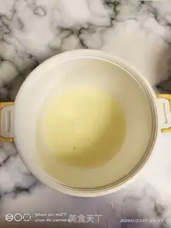 Make Red Scroll of Cake step 6