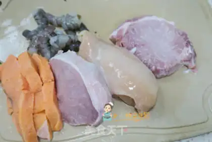 Make Homemade meat pine step 0
