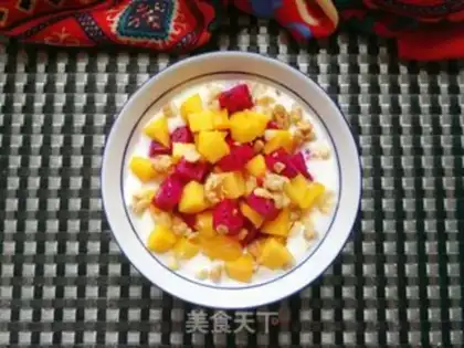 Make Flamingo poignant yogurt bowl step 7