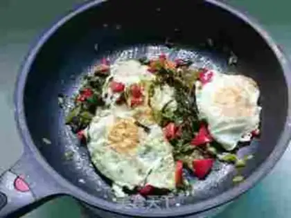 Make Sour pickles and eggs step 5