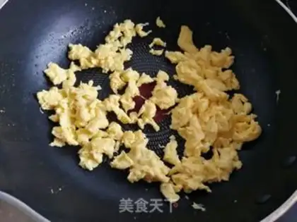 Make Shrimp Zoe fried eggs step 6