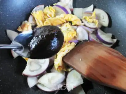Make Chicken-legged potato carrots step 1
