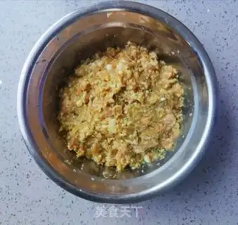Make Liang is a meat dumpling step 5