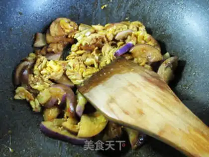 Make Duck egg and eggplant step 11