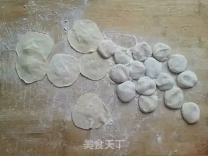 Make Liang is a meat dumpling step 6