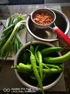 Make Pyre onions and krill step 0