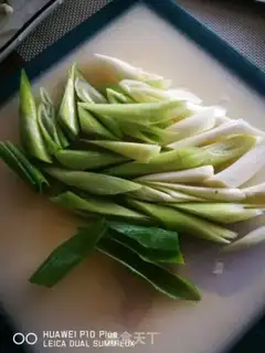 Make Pyre onions and krill step 3