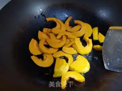 Make Pumpkin step 2