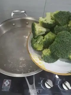 Make Clear the broccoli step 1