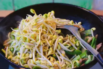 Make Steamed halogen noodles step 7