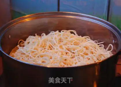 Make Steamed halogen noodles step 9