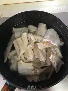 Make The salted goose wings step 0